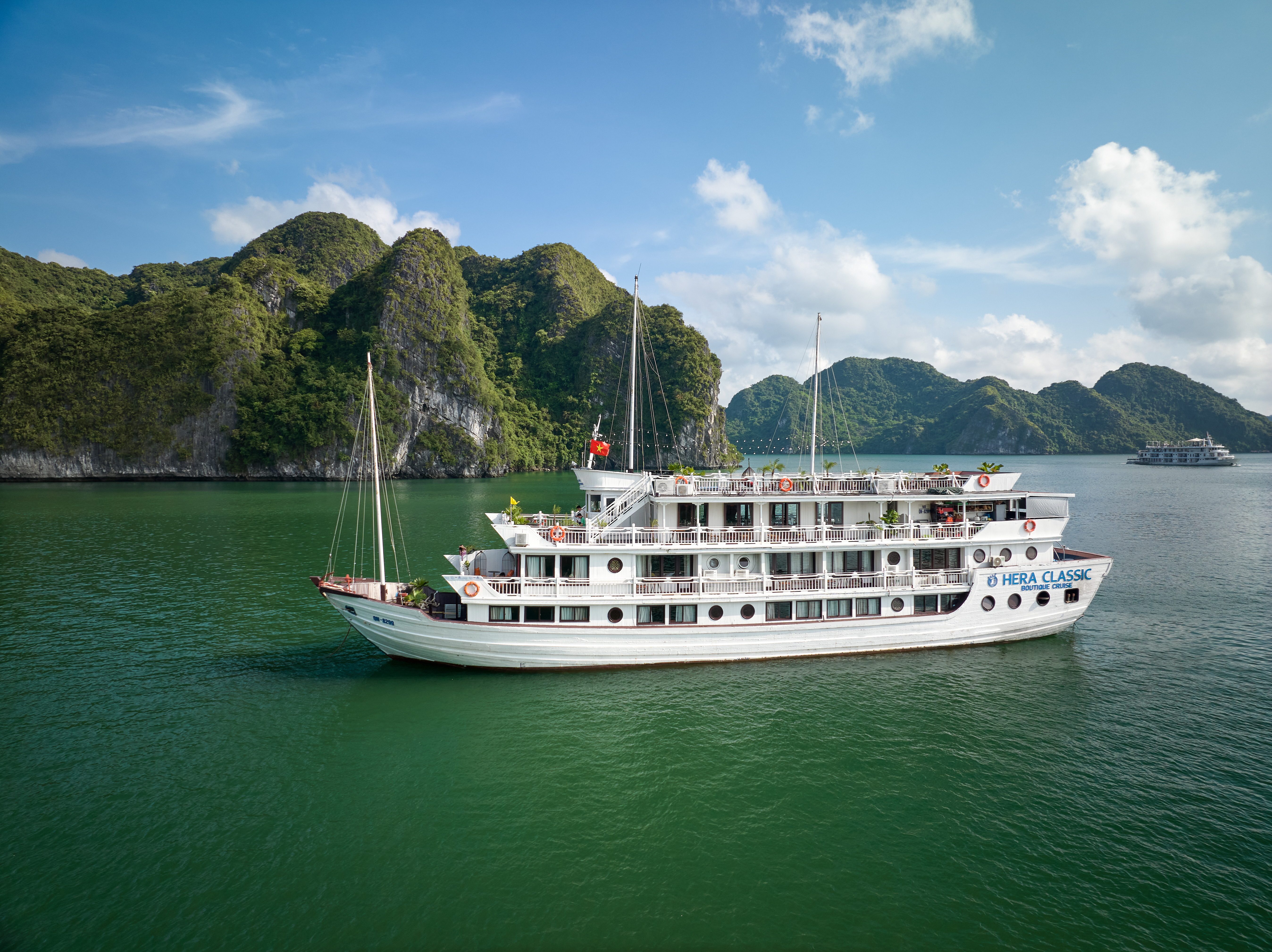 Du thuyền Hera Boutique Cruise 2 ngày 1 đêm