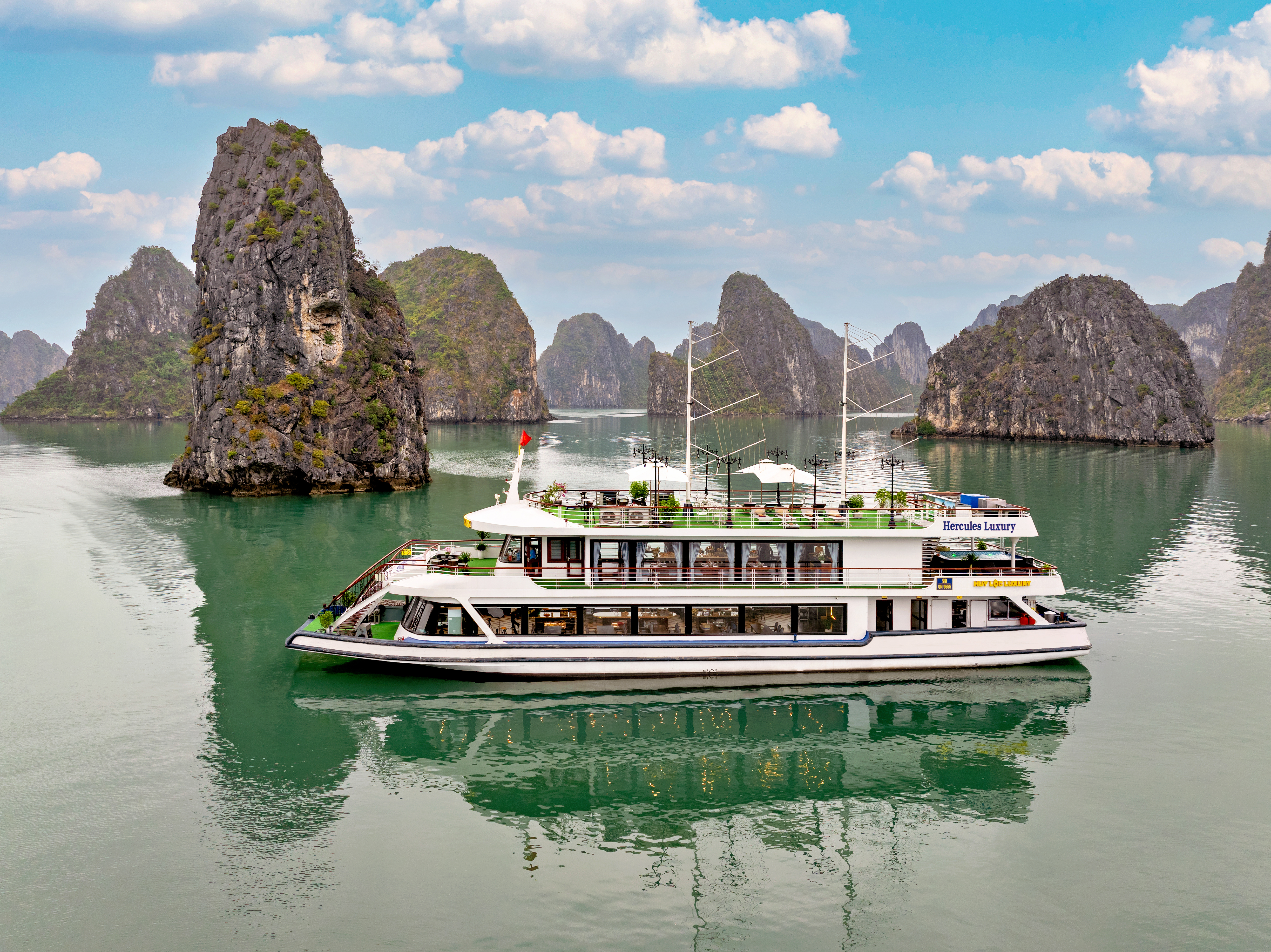 Du thuyền Hercules Luxury Cruise Hạ Long 1 ngày
