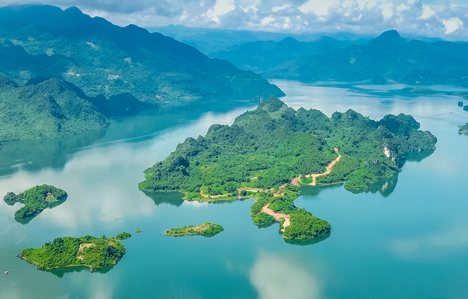 Tour Du lịch Thung Nai - Thác Bờ - Đền Bồng Lai 1 ngày