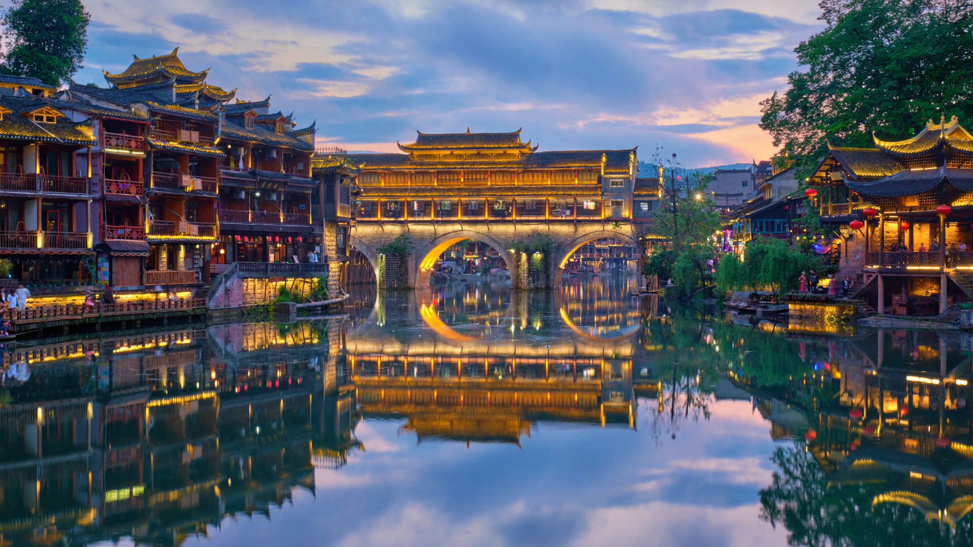 HỒ NAM – TOUR DU LỊCH TRUNG QUỐC GIÚP BẠN ĐI ĐỂ THẤY MỘT TRUNG QUỐC HÙNG VĨ, CỔ XƯA VÀ NGUYÊN BẢN HƠN