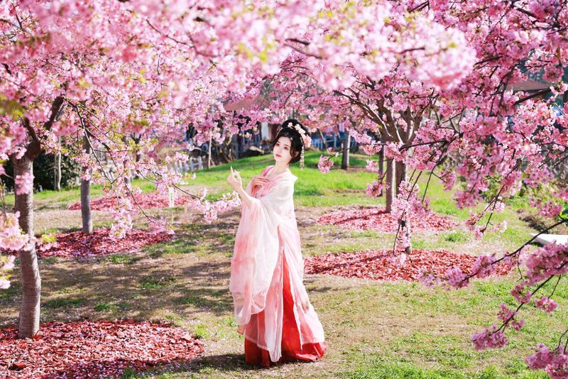 TOUR THÀNH ĐÔ – MẠN HOA TRANG VIÊN - CÔNG VIÊN GẤU TRÚC – CỬU TRẠI CÂU – LẠC SƠN ĐẠI PHẬT Rực rỡ mùa xuân Tứ Xuyên