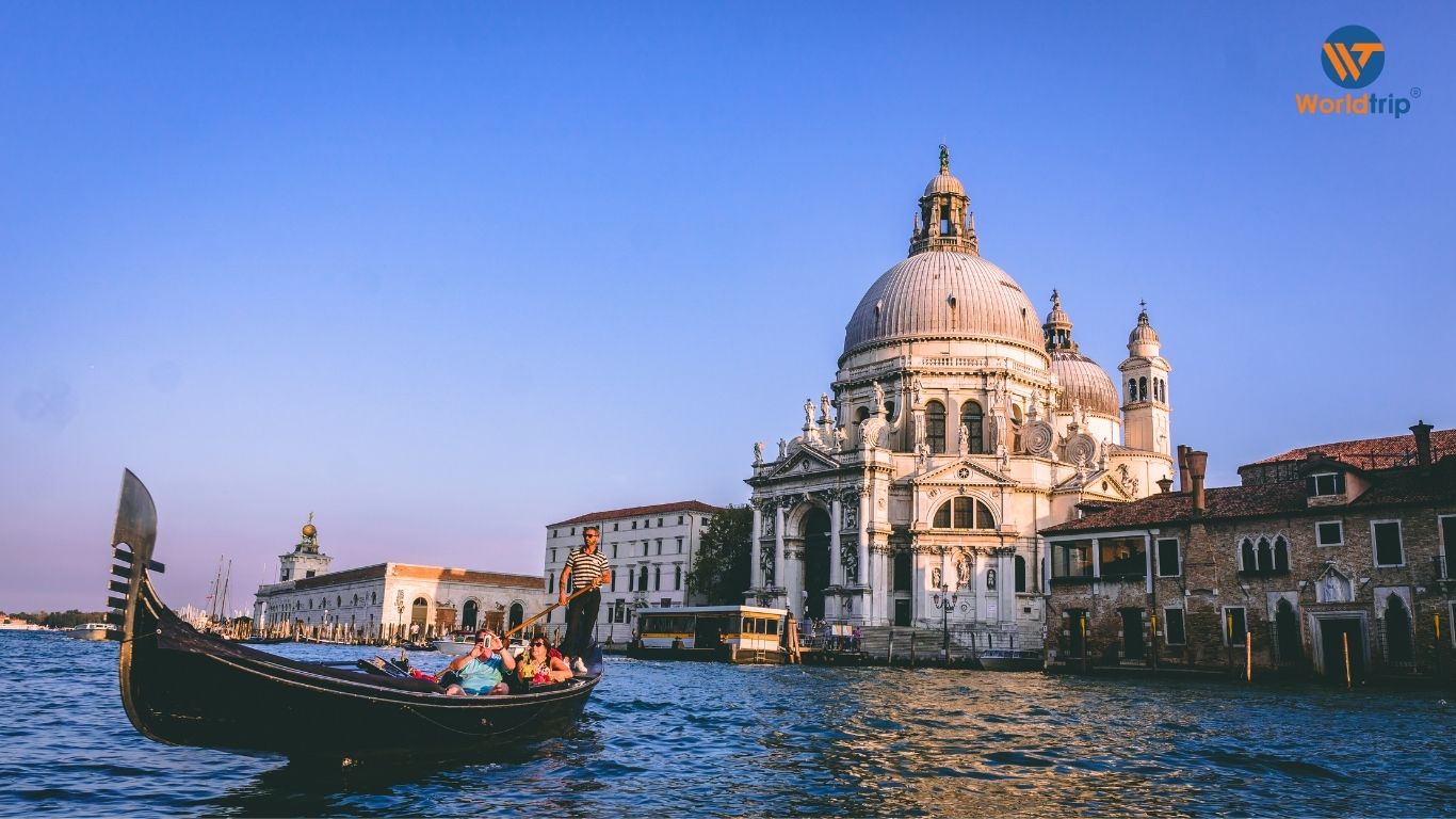 VENICE - THÀNH PHỐ KHÔNG CÓ ĐƯỜNG, CHỈ CÓ NHỮNG CON KÊNH LÃNG MẠN