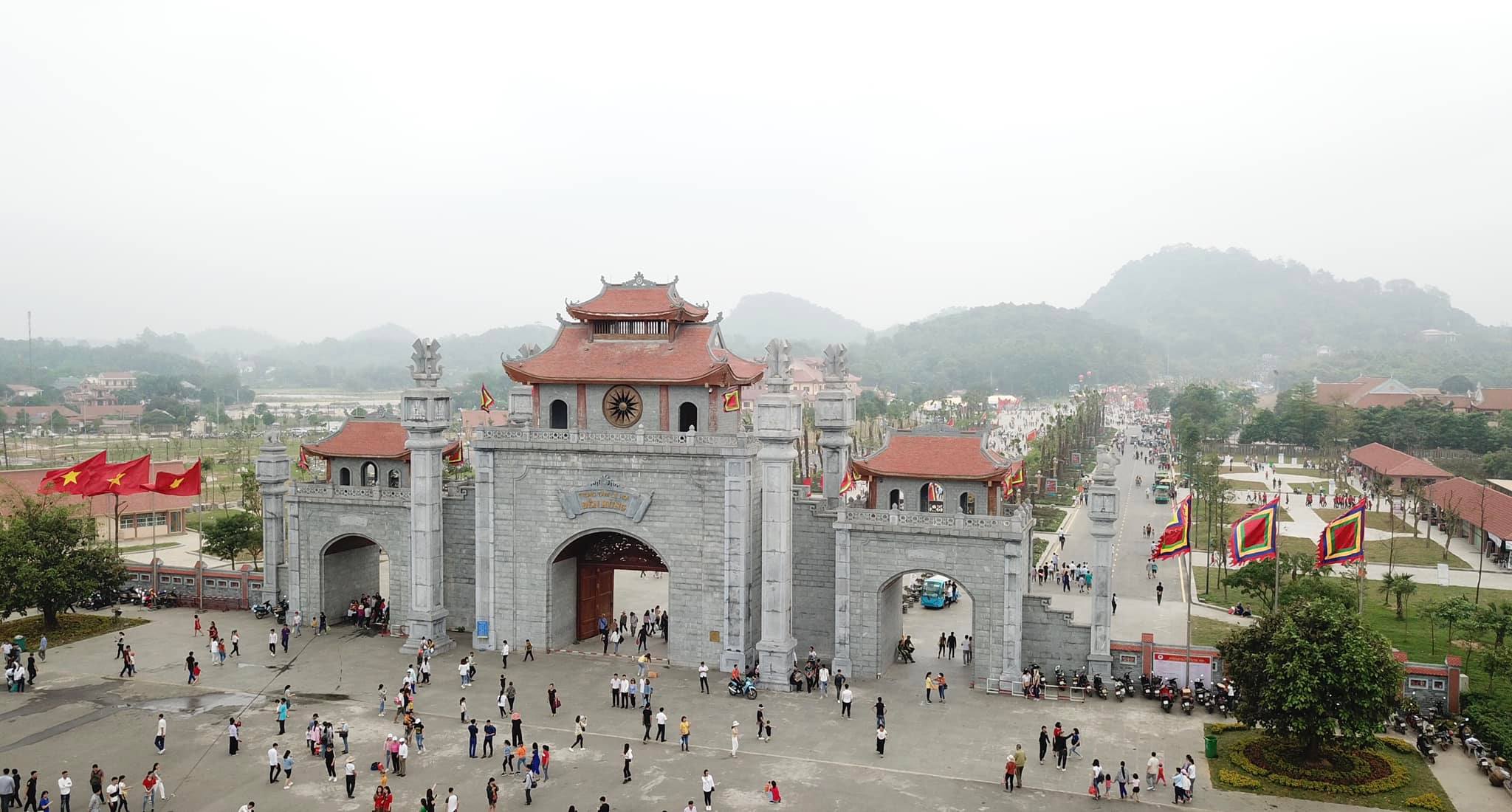 Tour Du lịch Đền Hùng - Đền Mẫu Âu Cơ 1 ngày