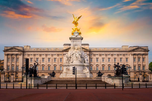 TOUR HUYỀN THOẠI XỨ SỞ SƯƠNG MÙ ENGLAND – SCOTLAND – WALES 9 NGÀY 8 ĐÊM