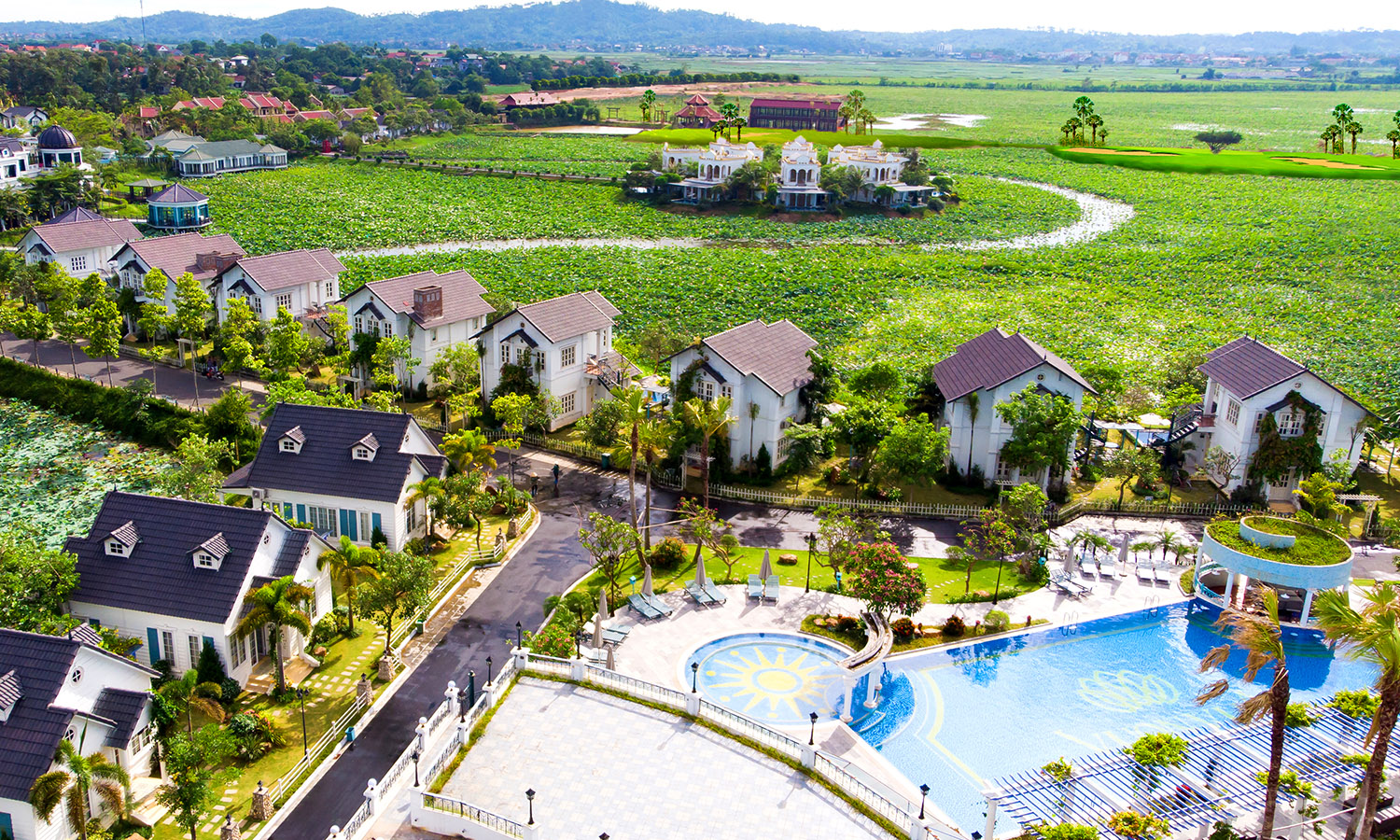Combo Du lịch Vườn Vua Resort - Biệt thự Thanh Liên
